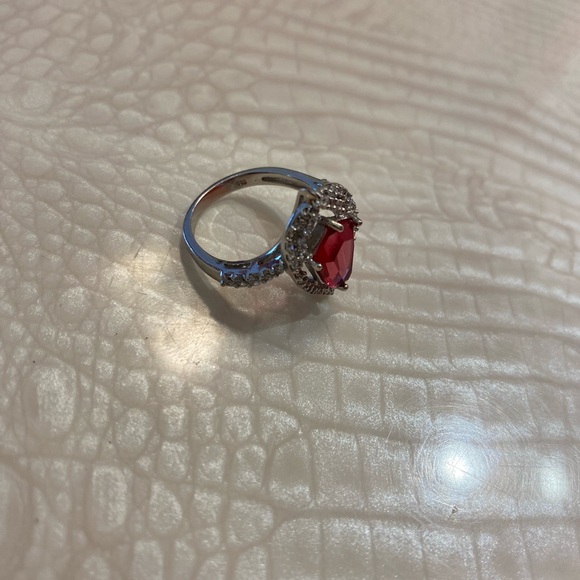 Silver ring - Picture 2 of 8